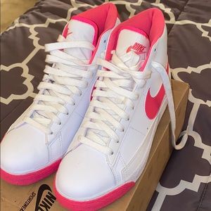 Nike blazer sneakers!